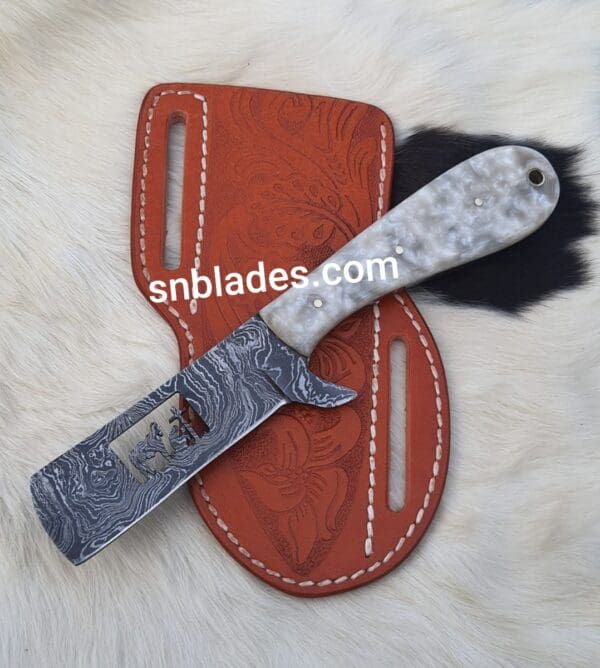 Handmade Damascus Steel Bull Cutter Knife - 7" Fixed Blade With Leather Sheath