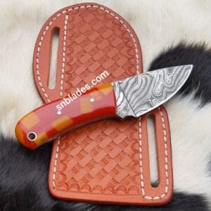 Custom made Damascus steel skinner knife